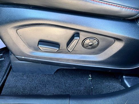 Used 2025 Ford Explorer ST-Line w/ Premium Package image 36