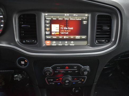 Used 2022 Dodge Charger R/T w/ Blacktop Package image 23