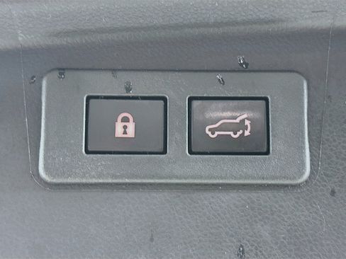 Used 2023 Subaru Outback Limited AWD/4WD image 30