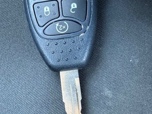 Used 2014 Jeep Patriot Latitude w/ Sun/Sound Group AWD/4WD image 26