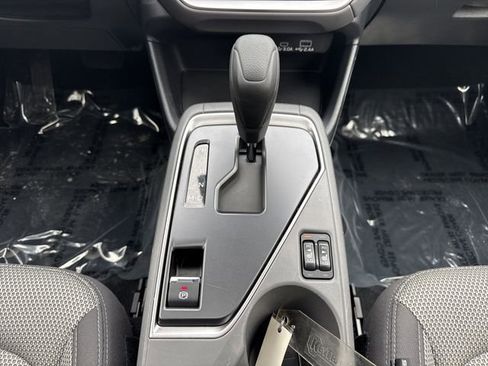 Certified 2024 Subaru Crosstrek 2.0i Premium image 17