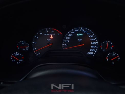 Used 2001 Chevrolet Corvette Coupe w/ Preferred Equipment Group2 RWD image 23