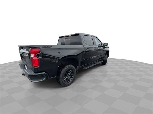 Used 2021 Chevrolet Silverado 1500 LT Trail Boss w/ Convenience Package II image 8
