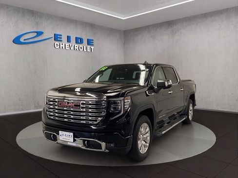 Used 2022 GMC Sierra 1500 Denali AWD/4WD image 11