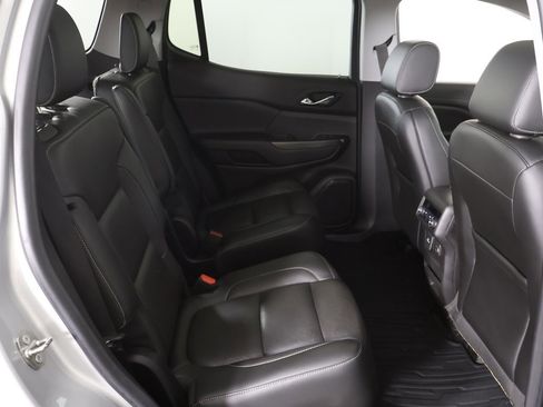 Used 2019 GMC Acadia SLT image 39