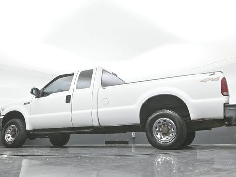 Used 2002 Ford F250 XLT image 32