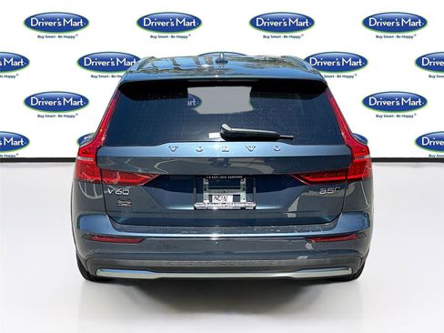 Used 2025 Volvo V60 B5 Cross Country Plus AWD/4WD image 6