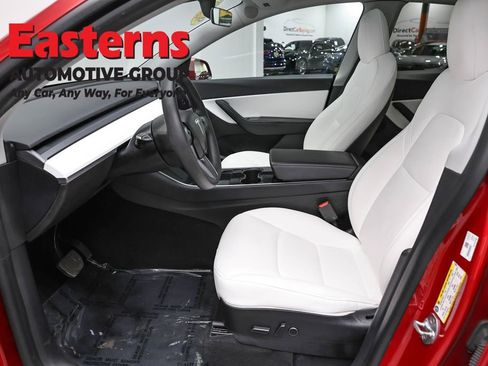 Used 2021 Tesla Model Y Long Range image 14