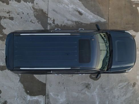 Used 2018 GMC Yukon XL Denali w/ Open Road Package image 10