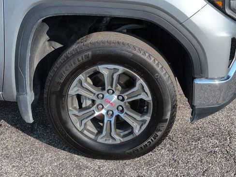 Used 2025 GMC Sierra 1500 SLT AWD/4WD image 10