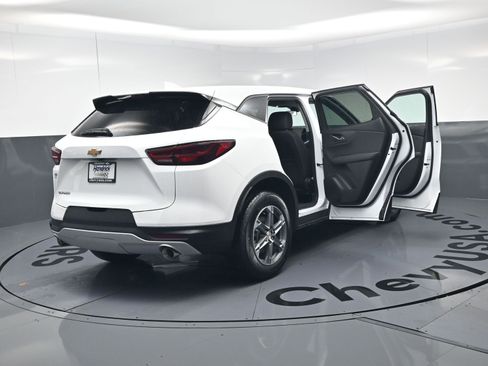 Certified 2025 Chevrolet Blazer LT image 25