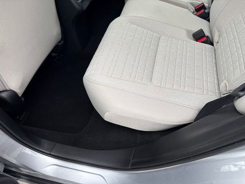 Used 2023 Honda HR-V LX image 17