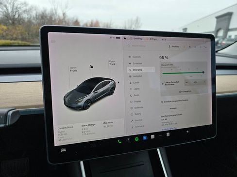 Used 2019 Tesla Model 3 Long Range image 40