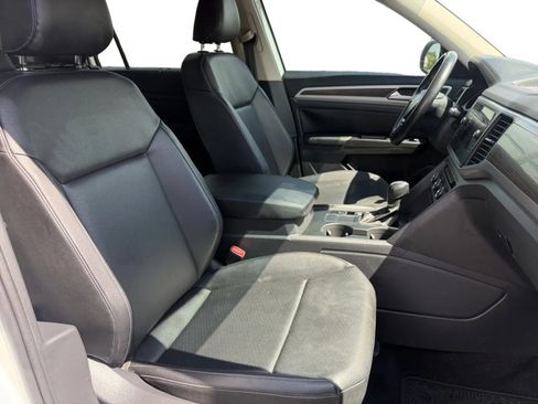 Used 2019 Volkswagen Atlas SE FWD image 16