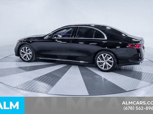 Used 2024 Mercedes-Benz E 350 4MATIC Sedan w/ Driver Assistance Package image 5