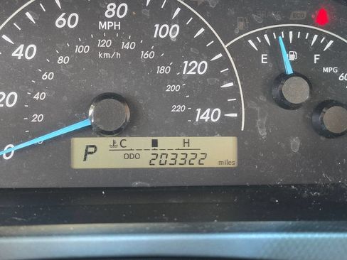 Used 2012 Toyota Camry FWD image 12