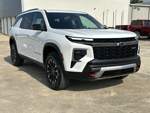 Certified 2024 Chevrolet Traverse Z71 AWD/4WD image 3