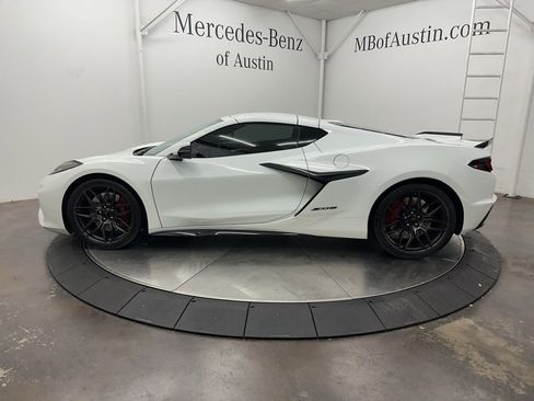 Used 2024 Chevrolet Corvette Z06 w/ Battery Protection Package image 4