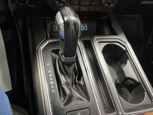 Used 2016 Ford F150 Limited AWD/4WD image 12