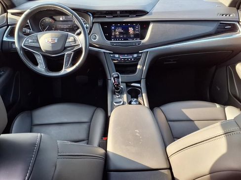 Used 2023 Cadillac XT5 Premium Luxury image 11