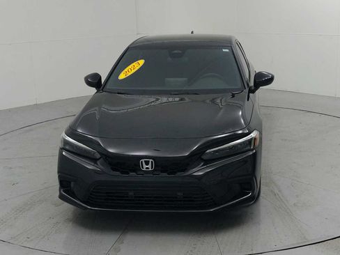 Used 2023 Honda Civic Sport image 2