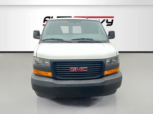 Used 2023 GMC Savana 3500 w/ Driver Convenience Package image 26