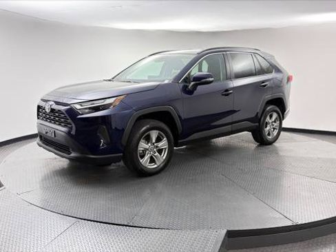 Used 2024 Toyota RAV4 XLE FWD image 2