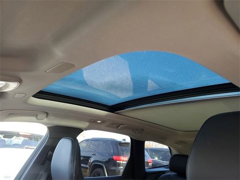 Used 2023 Volvo XC60 T8 Core w/ Climate Package image 21