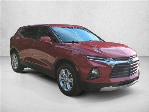 Used 2019 Chevrolet Blazer LT image 3