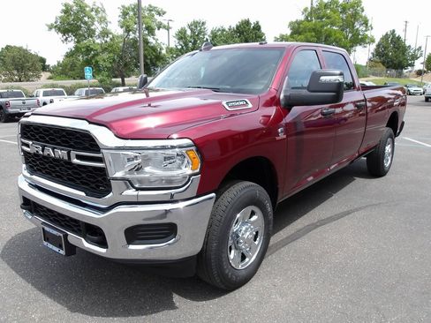 New 2024 RAM 2500 Tradesman w/ Chrome Appearance Group image 4