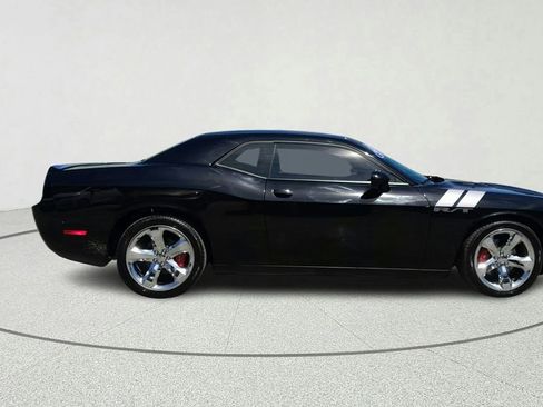 Used 2014 Dodge Challenger R/T RWD image 5