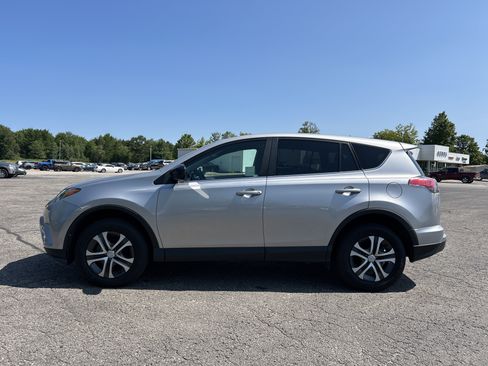 Used 2017 Toyota RAV4 LE w/ Carpet Mat Package FWD image 7