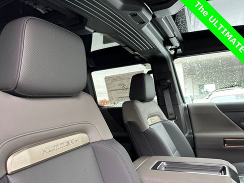 Used 2025 GMC Hummer EV 2X image 15