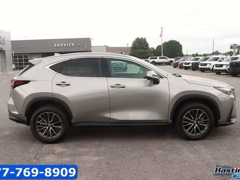 Used 2022 Lexus NX 250 FWD image 4