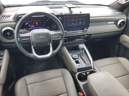 Used 2024 Chevrolet Colorado ZR2 w/ ZR2 Convenience Package III image 11