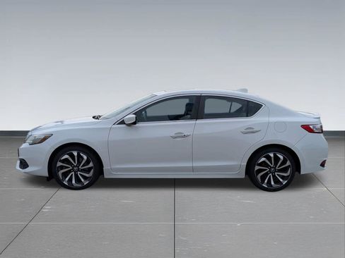 Used 2016 Acura ILX FWD image 2