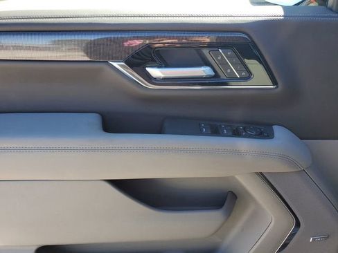 New 2026 GMC Yukon XL Elevation w/ Elevation Premium Package image 17