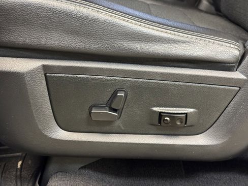 Used 2018 RAM 1500 Sport w/ Convenience Group image 11