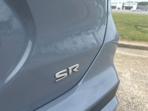 Used 2024 Nissan Kicks SR FWD image 7