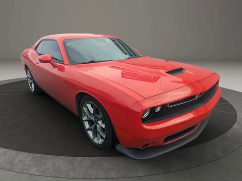 Used 2022 Dodge Challenger GT image 3