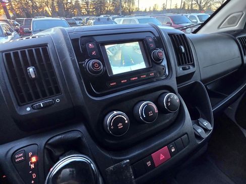 Used 2019 RAM ProMaster 2500 FWD image 12