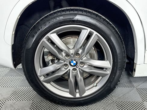 Used 2021 BMW X1 xDrive28i w/ M Sport Package image 32