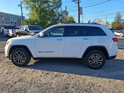Used 2019 Jeep Grand Cherokee Limited AWD/4WD image 4