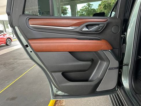 Used 2024 GMC Yukon Denali Ultimate AWD/4WD image 28