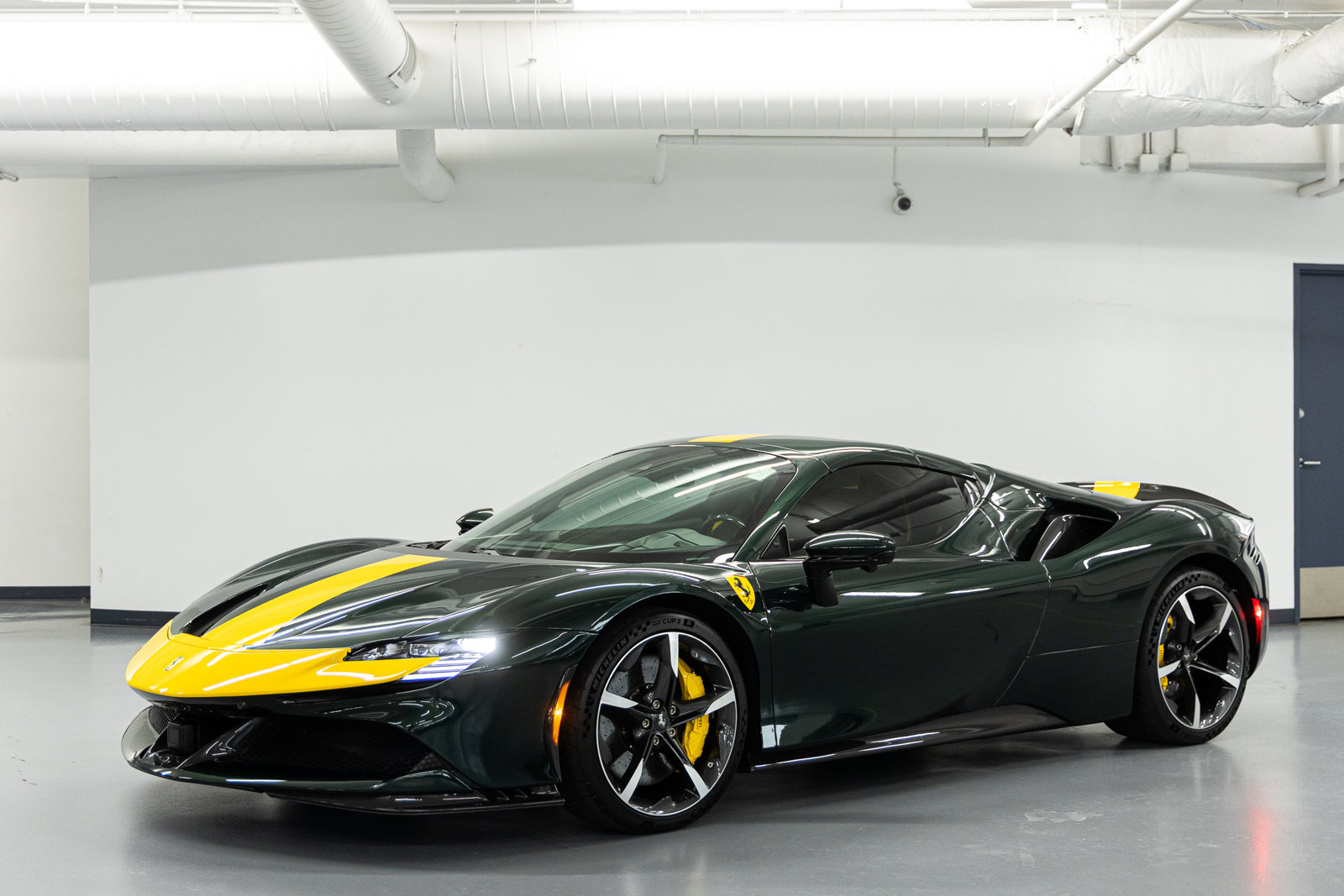 Used 2025 Ferrari SF90 Spider AWD/4WD image 16