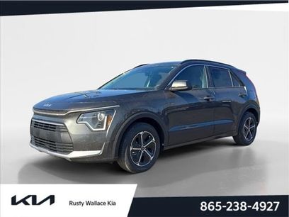 New 2025 Kia Niro LX