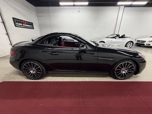 Used 2018 Mercedes-Benz SLC 300 image 48