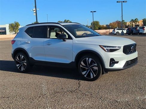 New 2026 Volvo XC40 B4 Plus w/ Protection Package image 4