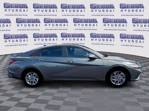 New 2026 Hyundai Elantra Blue image 9