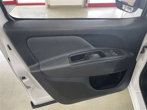 Used 2022 RAM ProMaster City Tradesman FWD image 9